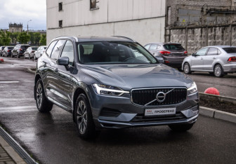Подержанный автомобиль Volvo XC60 2020 года (5 фото)