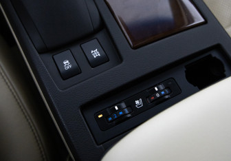 Подержанный автомобиль Lexus RX 2014 года (16 фото)