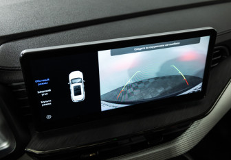 Подержанный автомобиль Haval F7 2023 года (18 фото)