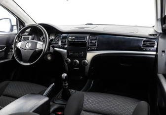 Подержанный автомобиль SsangYong Actyon 2013 года (9 фото)