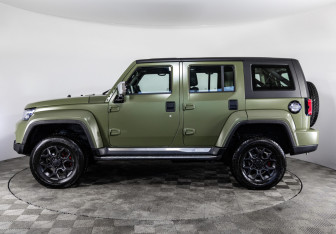 Подержанный автомобиль BAIC BJ40 2024 года (8 фото)