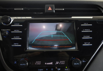 Подержанный автомобиль Toyota Camry Sedan 2019 года (16 фото)