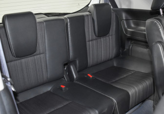 Подержанный автомобиль Honda Freed 2016 года (15 фото)