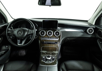 Подержанный автомобиль Mercedes-Benz GLC Coupe 2015 года (13 фото)