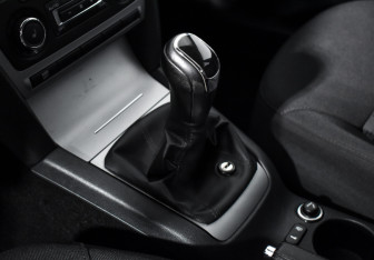 Подержанный автомобиль Skoda Octavia Liftback 2012 года (11 фото)