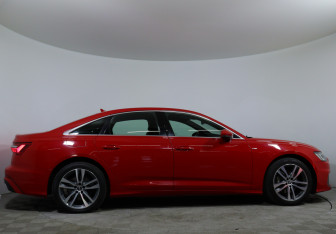Подержанный автомобиль Audi A6 Sedan 2019 года (4 фото)