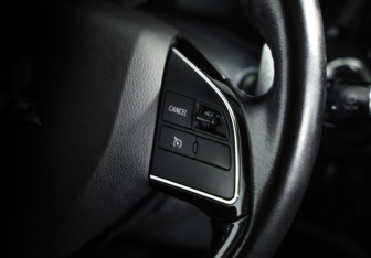 Подержанный автомобиль Mitsubishi Outlander 2016 года (11 фото)