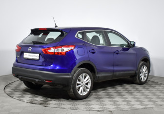 Подержанный автомобиль Nissan Qashqai 2014 года (5 фото)