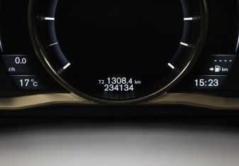 Подержанный автомобиль Volvo XC60 2013 года (12 фото)