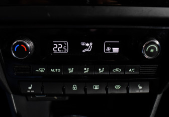 Подержанный автомобиль Skoda Rapid Liftback 2018 года (18 фото)