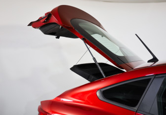 Подержанный автомобиль Renault Arkana 2021 года (27 фото)