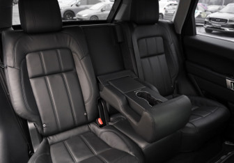 Подержанный автомобиль Land Rover Range Rover Sport 2018 года (30 фото)