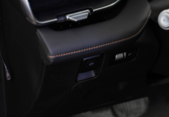 Подержанный автомобиль Geely Preface 2024 года (19 фото)