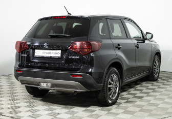 Подержанный автомобиль Suzuki Vitara 2019 года (5 фото)