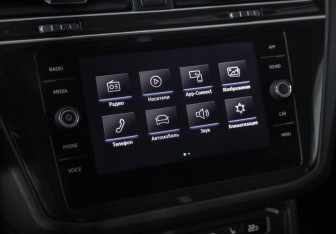 Подержанный автомобиль Volkswagen Tiguan 2020 года (13 фото)