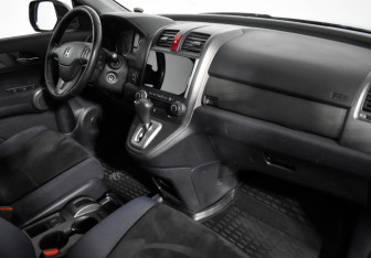Подержанный автомобиль Honda CR-V 2011 года (13 фото)