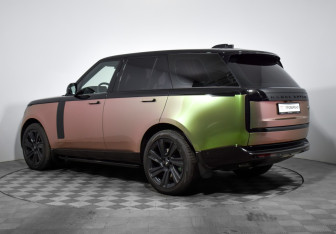 Подержанный автомобиль Land Rover Range Rover 2022 года (7 фото)