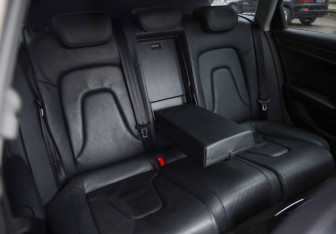 Подержанный автомобиль Audi A4 allroad 2012 года (24 фото)