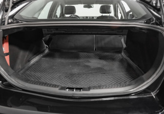 Подержанный автомобиль Ford Mondeo Sedan 2012 года (28 фото)
