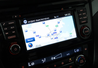 Подержанный автомобиль Nissan X-Trail 2017 года (17 фото)