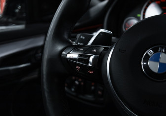 Подержанный автомобиль BMW X6 2016 года (30 фото)