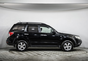 Подержанный автомобиль Subaru Forester Suv 2008 года (4 фото)