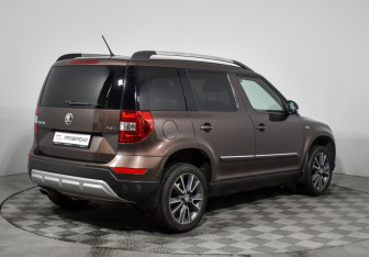 Подержанный автомобиль Skoda Yeti 2016 года (5 фото)