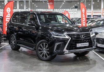 Подержанный автомобиль Lexus LX 2015 года (5 фото)