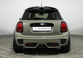 Подержанный автомобиль MINI Hatch 2019 года (6 фото)