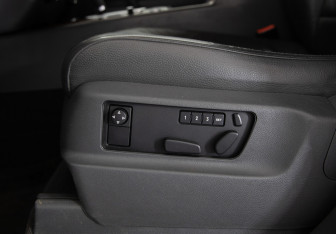 Подержанный автомобиль Volkswagen Touareg 2009 года (21 фото)