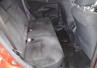Подержанный автомобиль Honda CR-V 2012 года (13 фото)