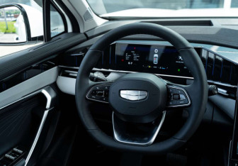 Новый Geely Atlas 2026 (15 фото)