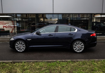 Подержанный автомобиль Jaguar XF Sedan 2015 года (7 фото)
