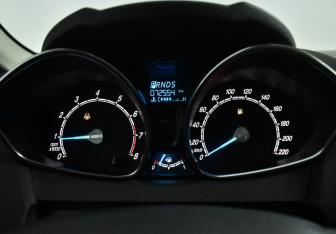 Подержанный автомобиль Ford Fiesta Hatchback 2017 года (20 фото)