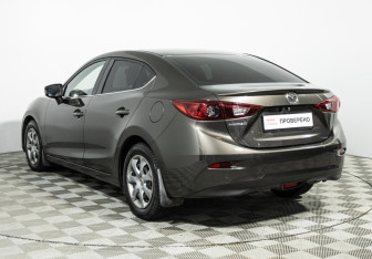 Подержанный автомобиль Mazda 3 Sedan 2014 года (7 фото)