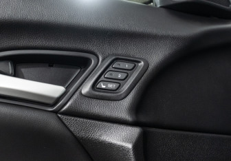 Подержанный автомобиль Honda Crosstour 2014 года (19 фото)