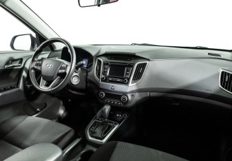 Подержанный автомобиль Hyundai Creta 2017 года (9 фото)