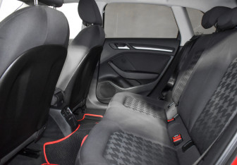 Подержанный автомобиль Audi A3 Hatchback 2013 года (11 фото)