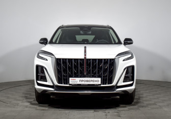 Подержанный автомобиль Hongqi HS3 2025 года (2 фото)