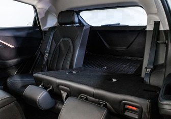 Подержанный автомобиль Omoda C5 2024 года (23 фото)