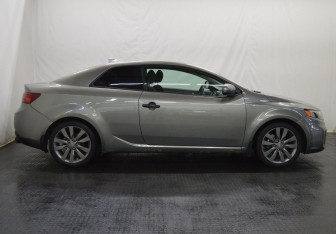 Подержанный автомобиль Kia Cerato Coupe 2010 года (4 фото)