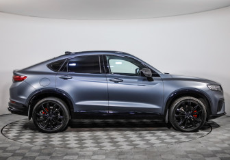 Подержанный автомобиль Geely Tugella 2023 года (4 фото)