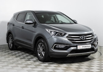 Подержанный автомобиль Hyundai Santa Fe 2017 года (10 фото)