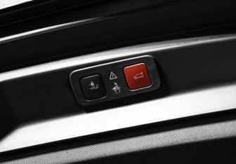 Подержанный автомобиль Peugeot 5008 Suv 2019 года (15 фото)