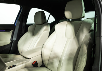 Подержанный автомобиль Skoda Octavia Liftback 2022 года (16 фото)
