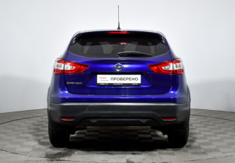Подержанный автомобиль Nissan Qashqai 2016 года (6 фото)