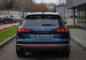 Подержанный автомобиль Volkswagen Touareg 2021 года (6 фото)