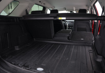 Подержанный автомобиль Land Rover Discovery Sport 2019 года (30 фото)