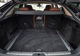 Подержанный автомобиль BMW X6 2015 года (27 фото)