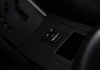 Подержанный автомобиль Toyota RAV4 2008 года (20 фото)